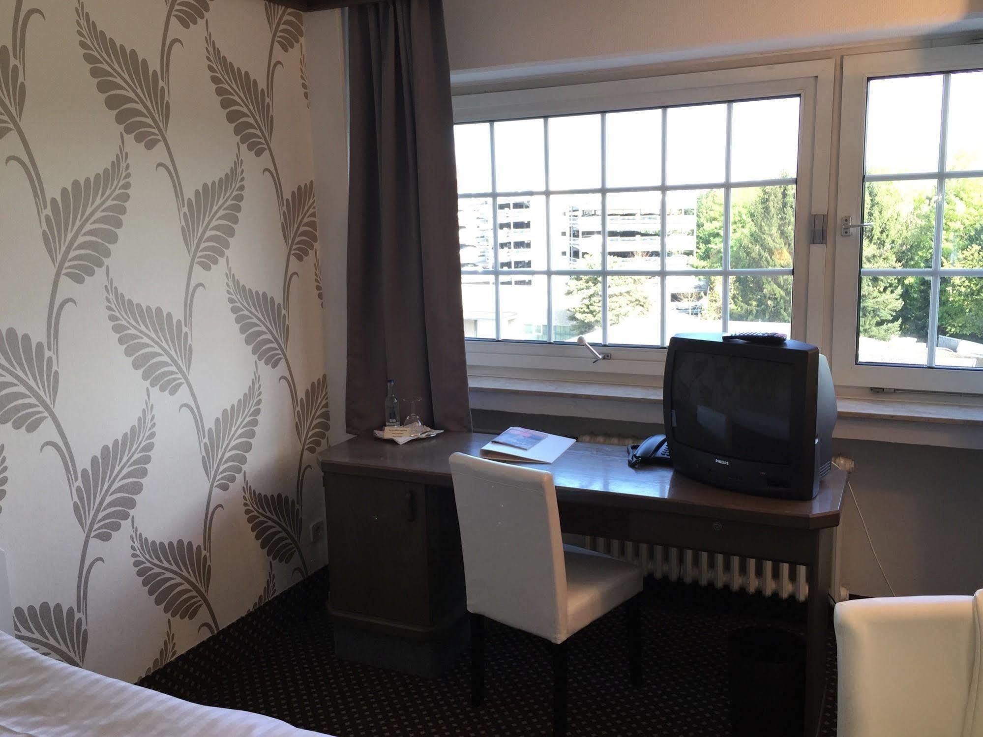 Terminal Hotel Koeln מראה חיצוני תמונה