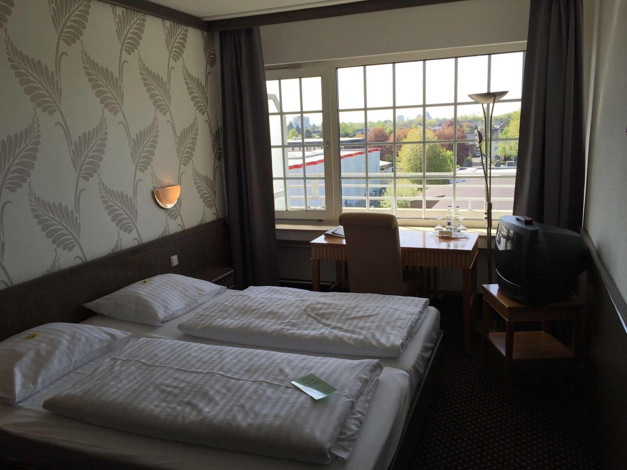 Terminal Hotel Koeln מראה חיצוני תמונה
