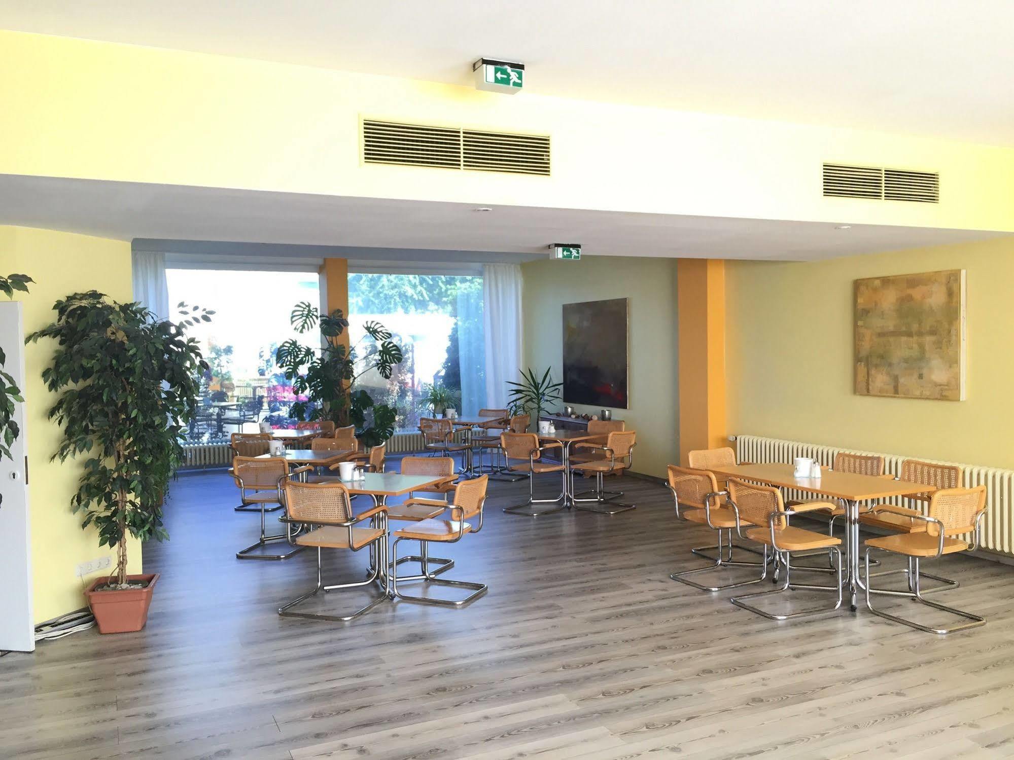 Terminal Hotel Koeln מראה חיצוני תמונה